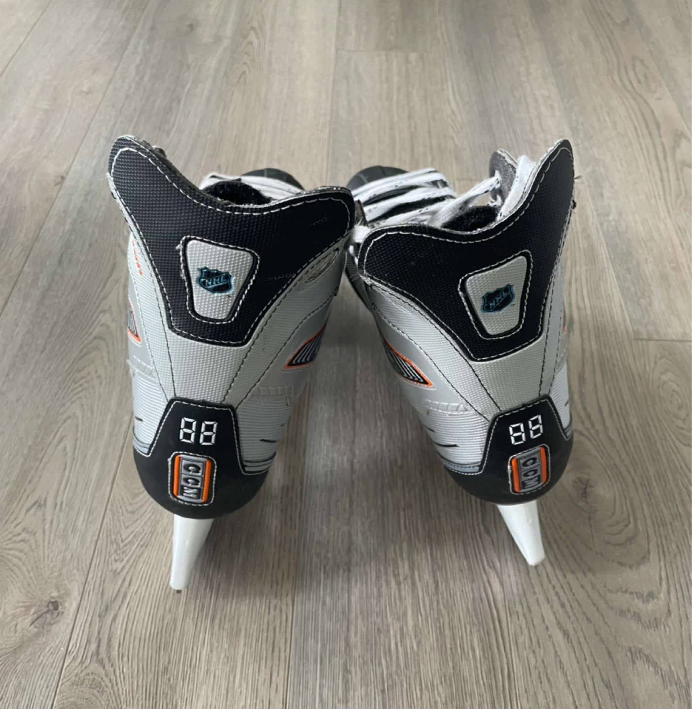 CCM Vector Ice Skates - photo 4