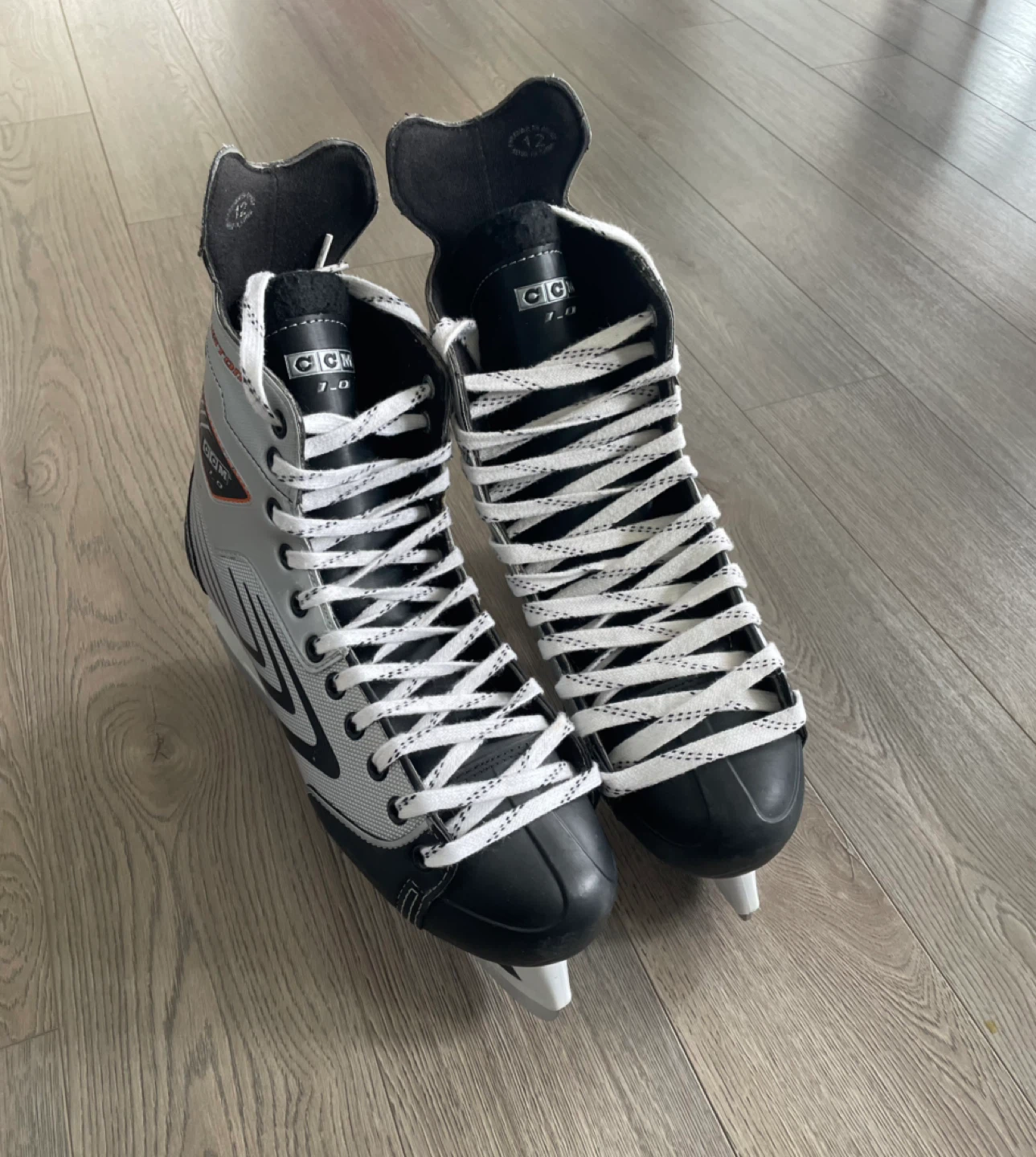 CCM Vector Ice Skates - photo 3