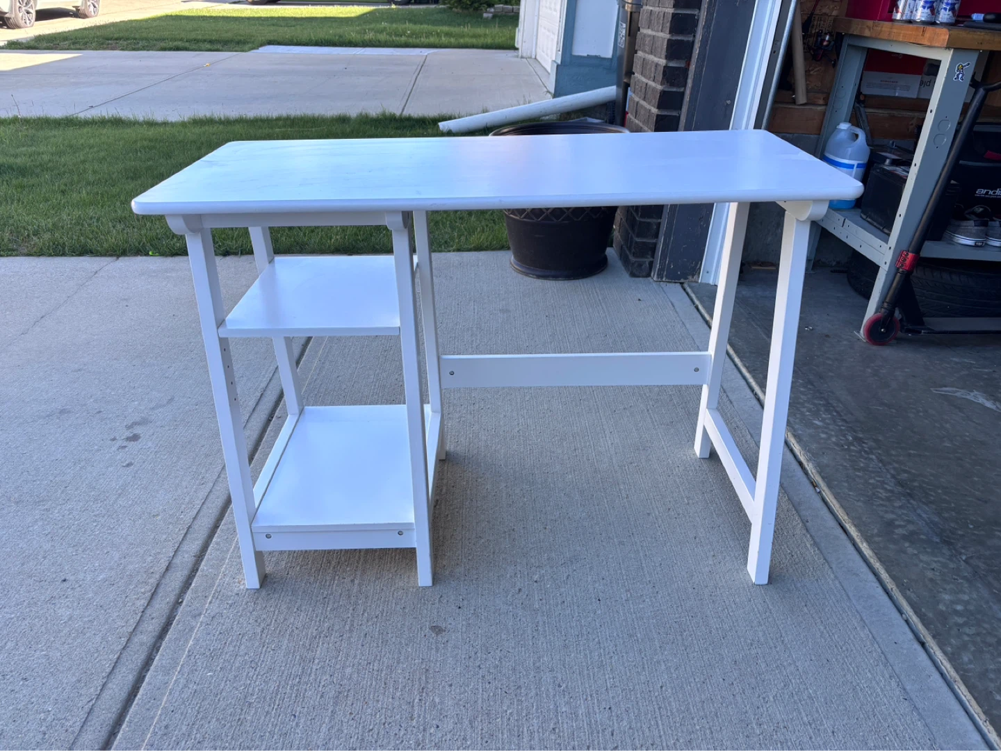 White 2-Shelf Desk - photo 2