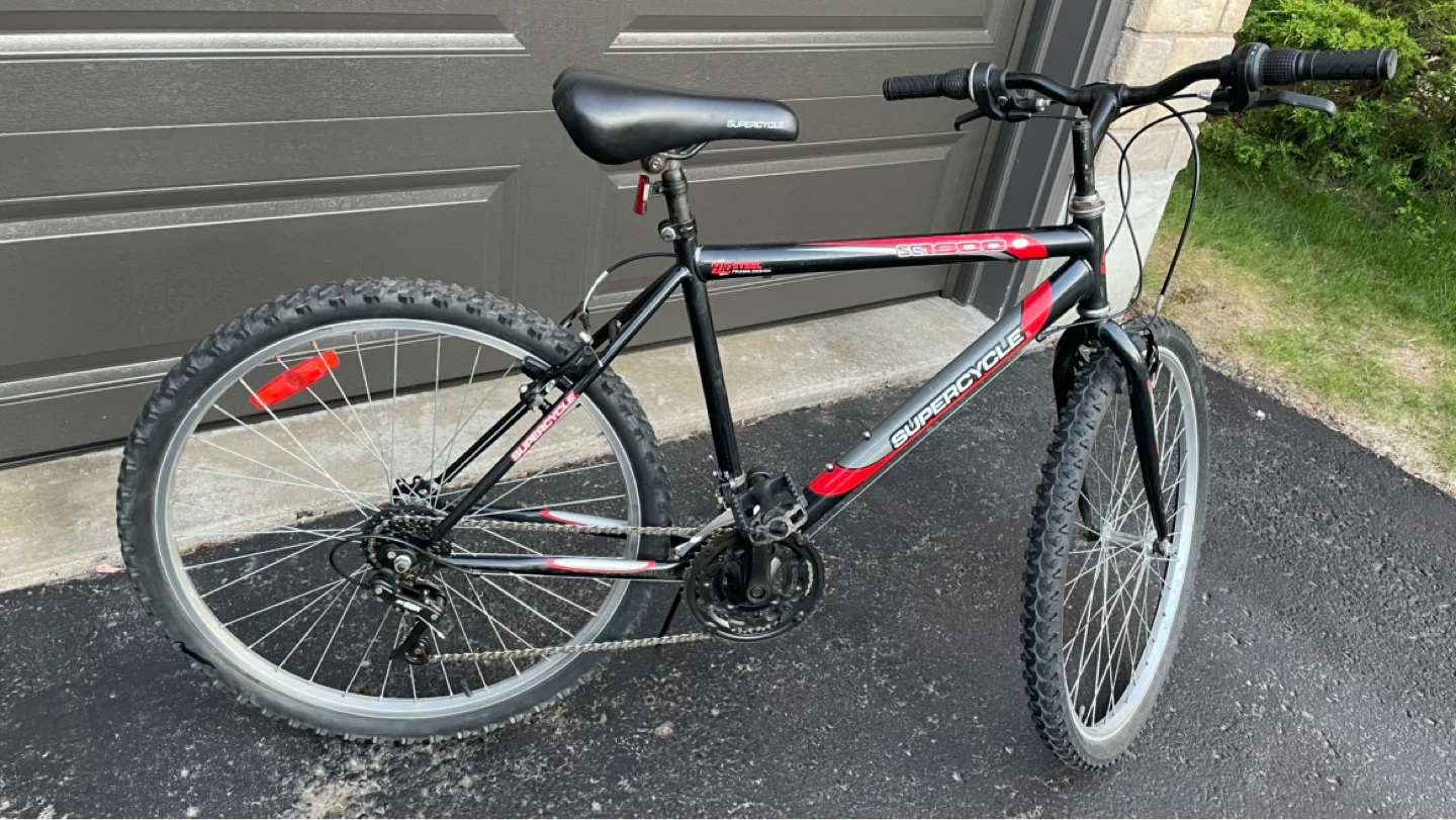 ADULT/TEEN MOUNTAIN BIKE