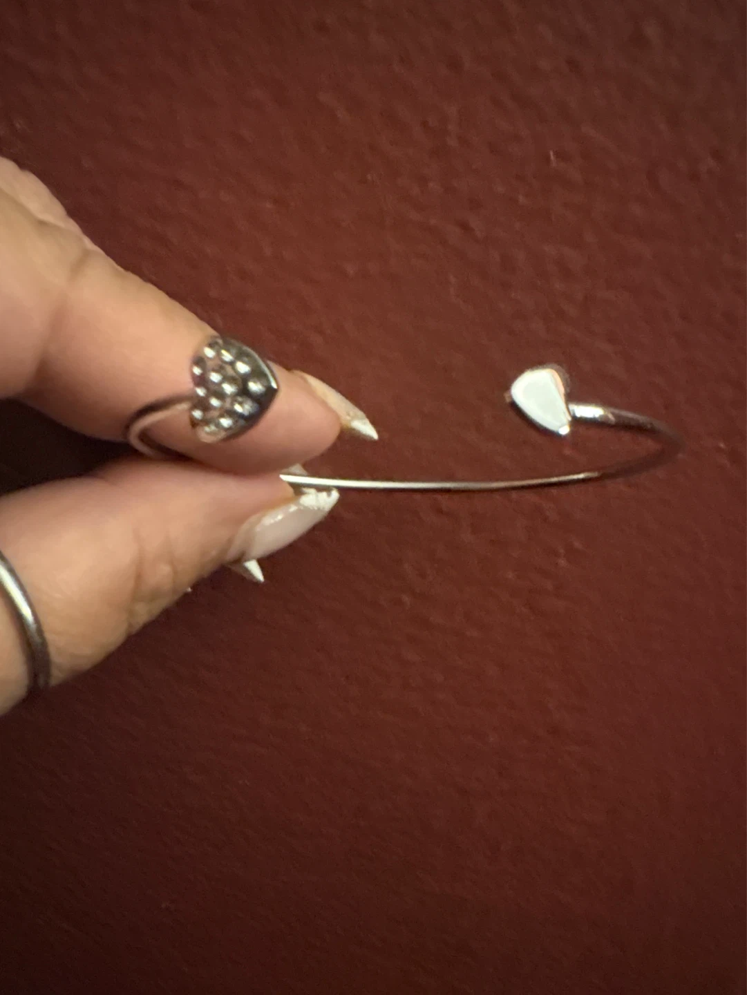 ⚽️ New Silver-tone Heart Charm Bangle Bracelet