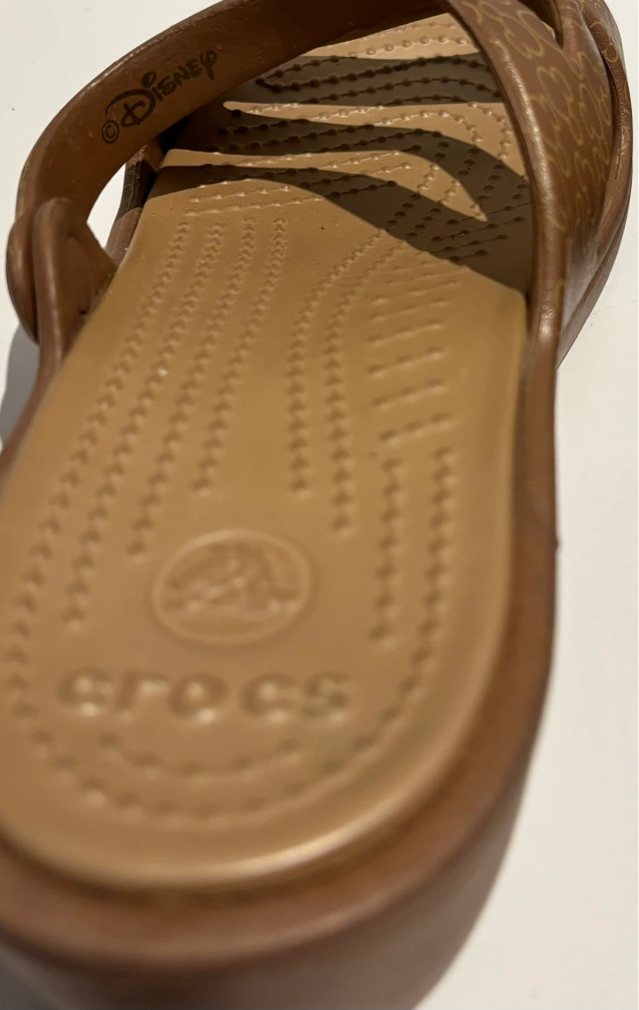 Crocs x Disney Wedge Sandals - Brown - Women's Size 6 - photo 4
