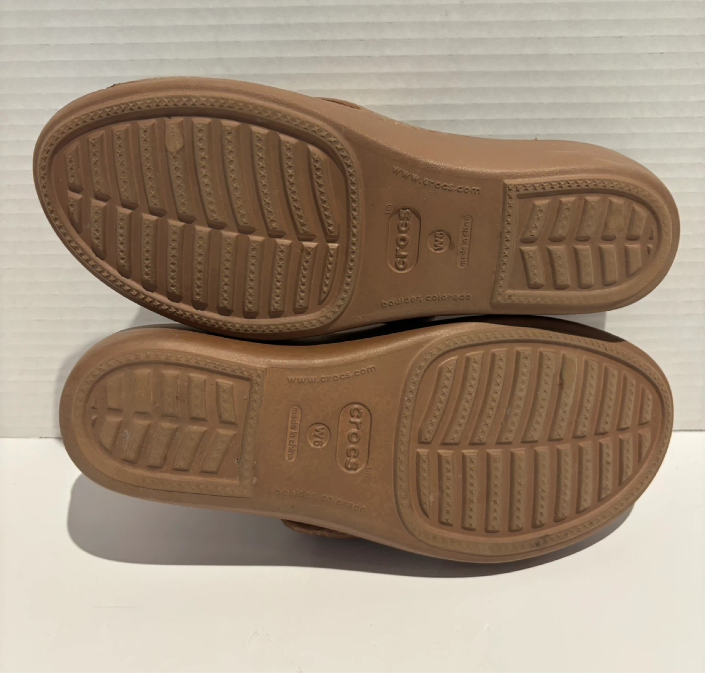 Crocs x Disney Wedge Sandals - Brown - Women's Size 6 - photo 5