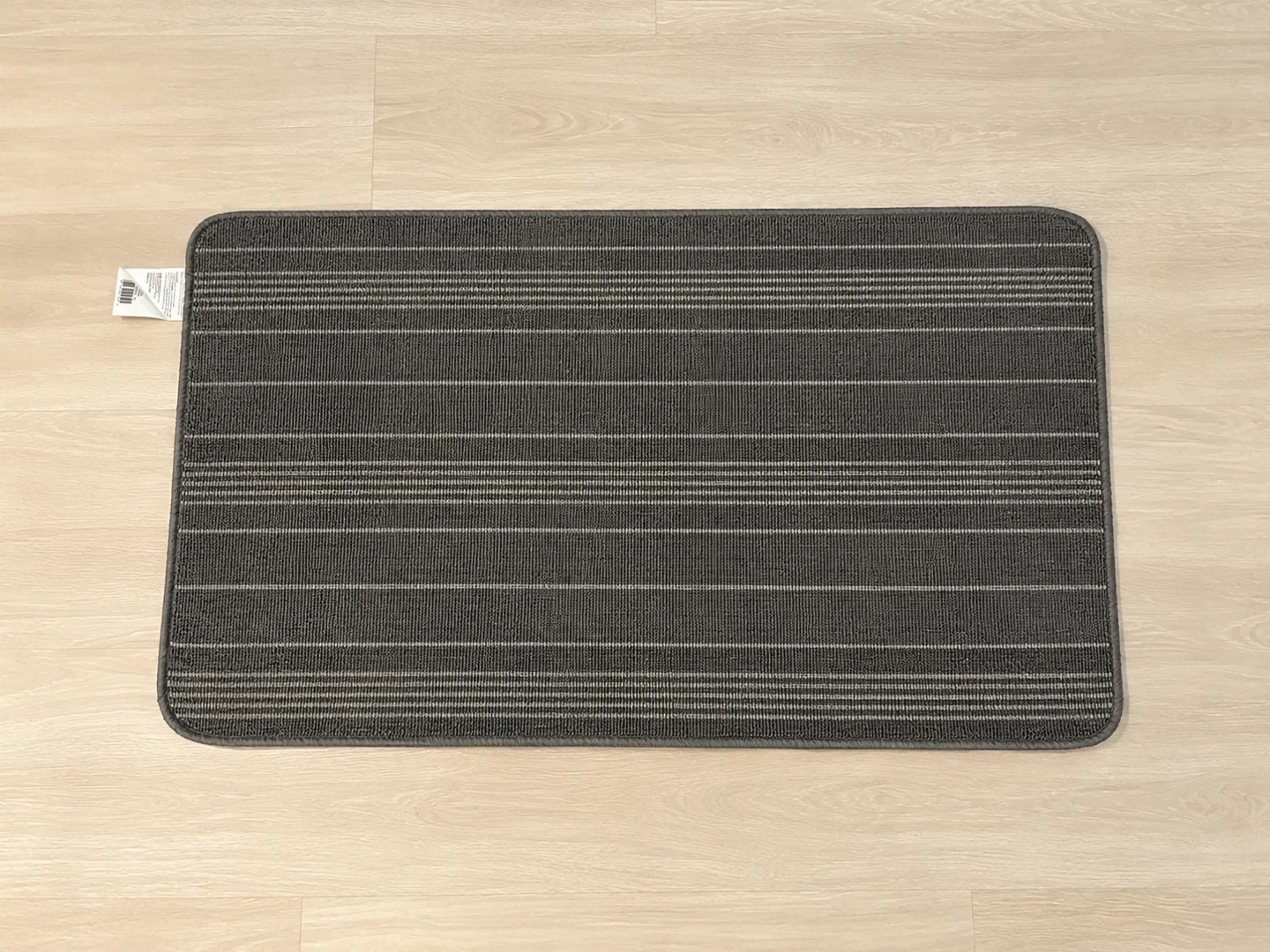 Brand New Grey Striped Accent Rug Mat - photo 2