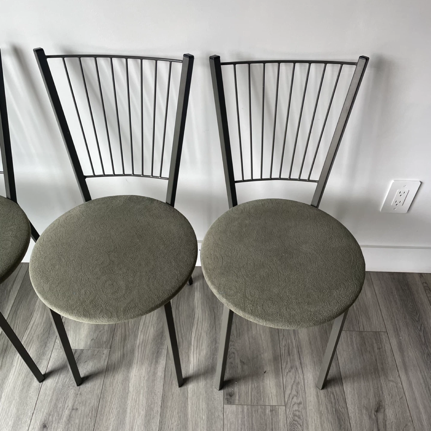 Four Chairs - photo 2
