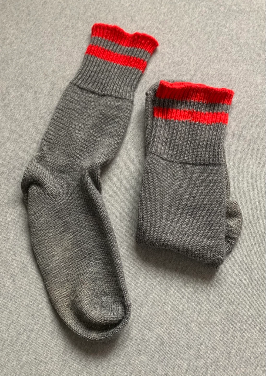 Grey and Red Striped Work/Hunting Crew Socks - Men’s Size 10 ⚽️