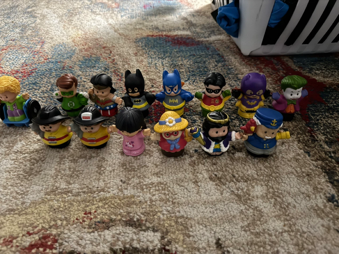 Fisher-Price Little People DC Comics & Friends Figures - photo 3