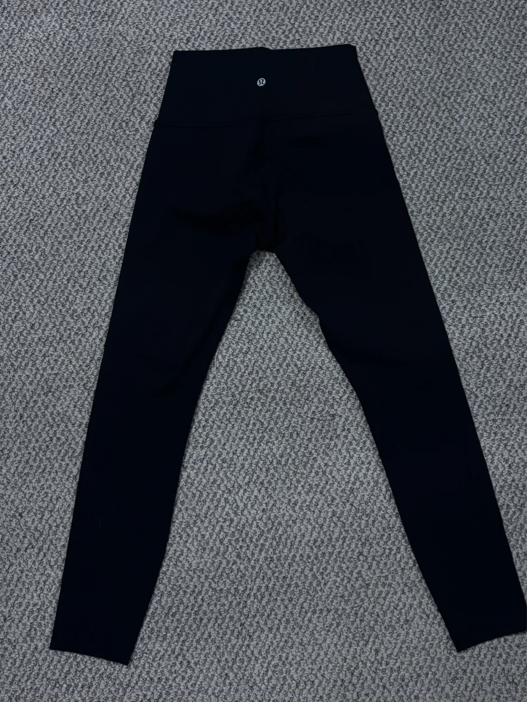 ⚽️Lululemon Black Leggings Size 6 - photo 2