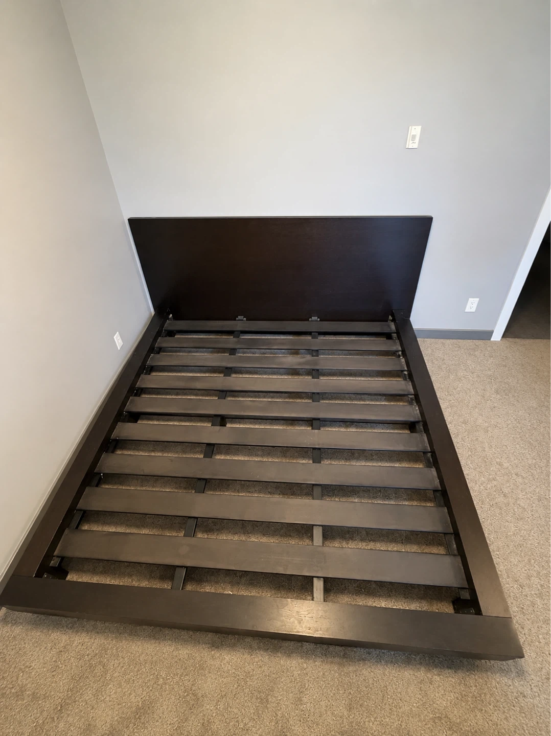King Bed Frame - Ikea - photo 2
