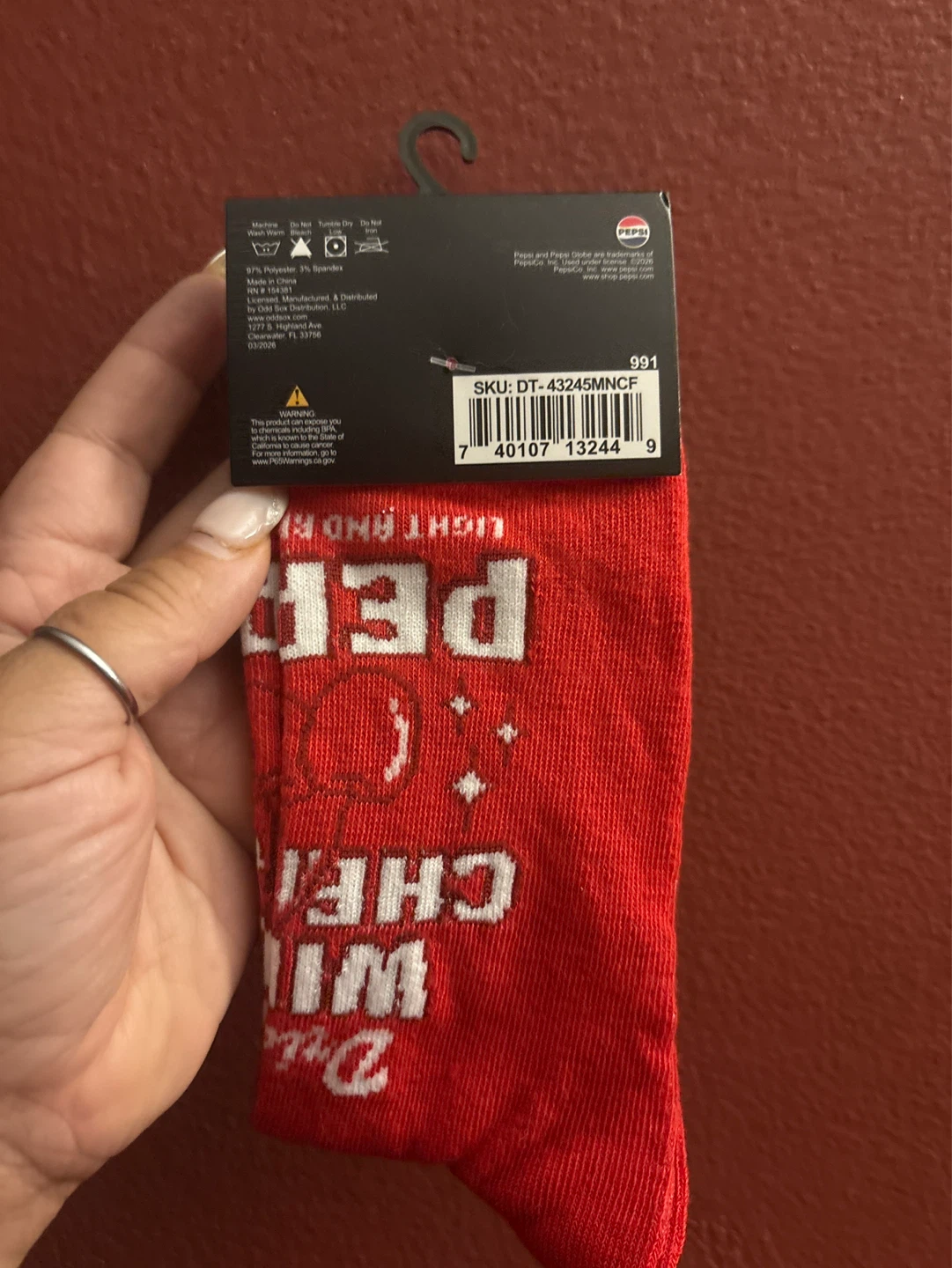 ⚽️ Collectible Pepsi Wild Cherry Crew Socks - photo 2