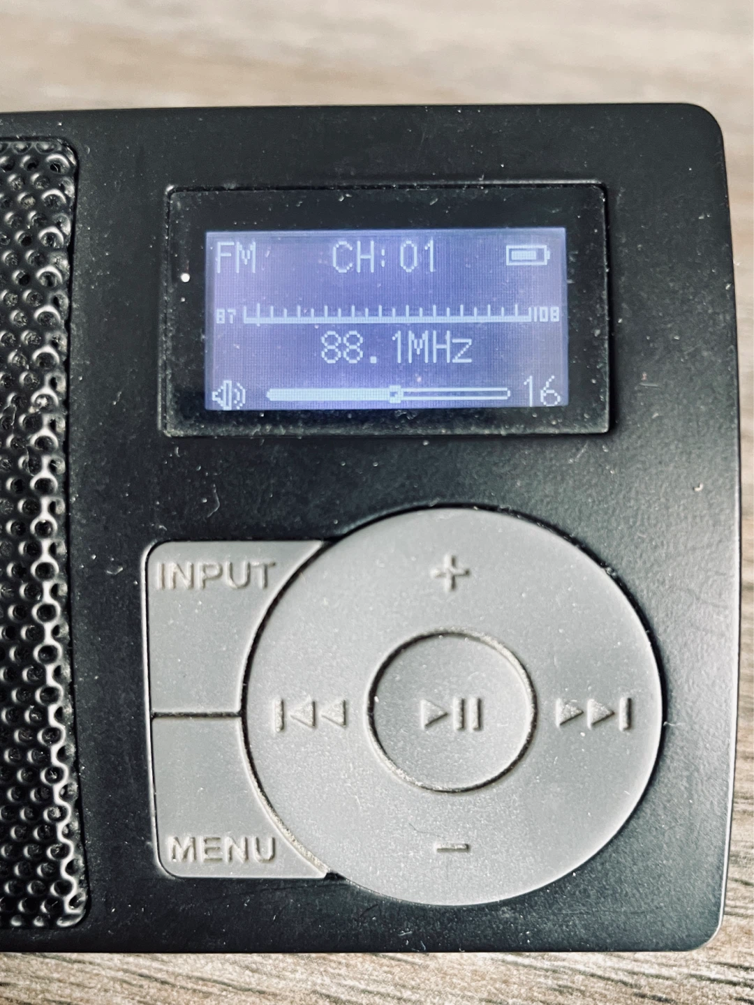 Edifier Portable Speaker with FM Radio - photo 3