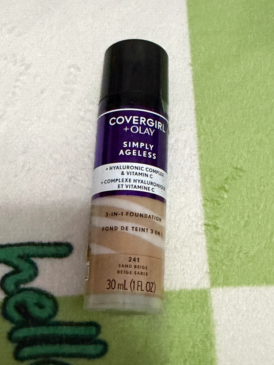 Covergirl + Olay Foundation 241 Sand Beige ⚽️