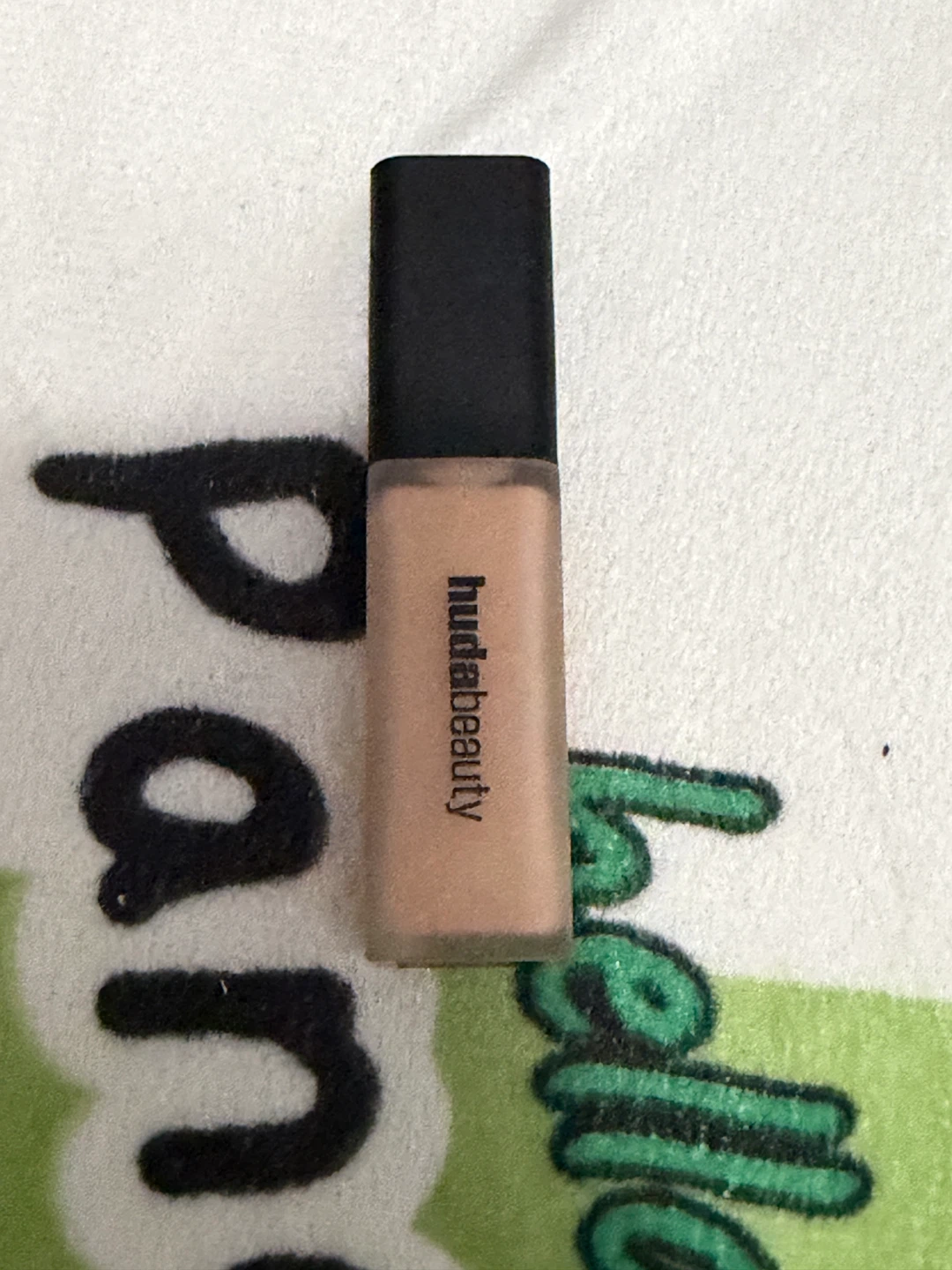 Huda Beauty Concealer⚽️