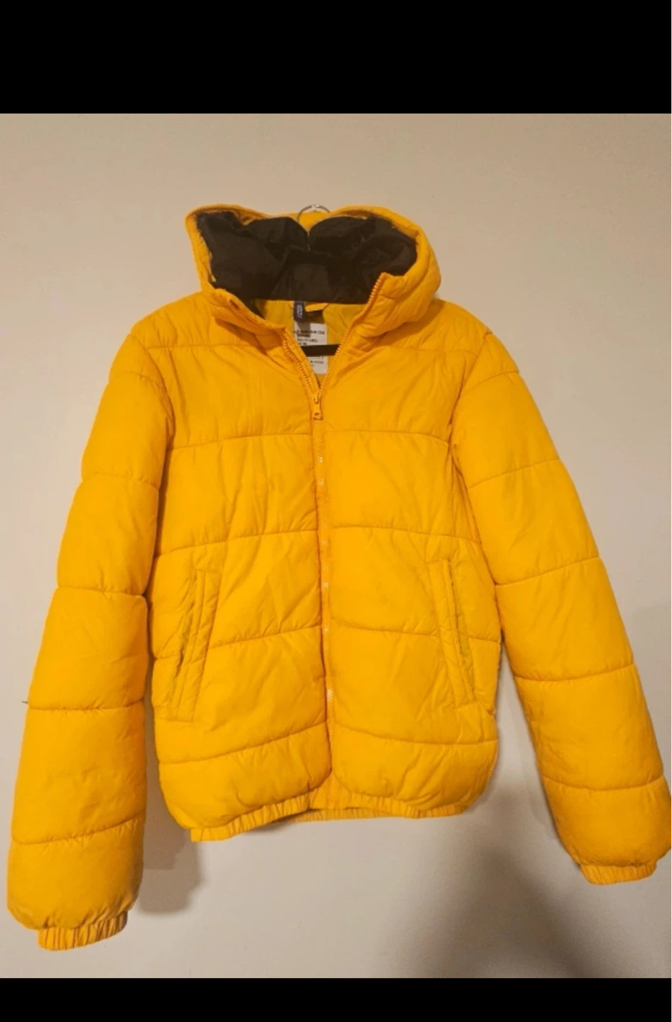 H&M Yellow Puffer Jacket⚽️