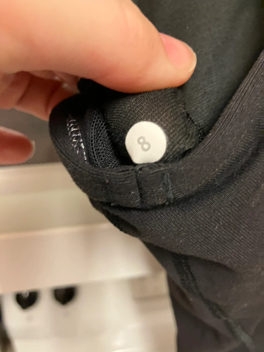 Lululemon Black Tank Top Size 8 - photo 3