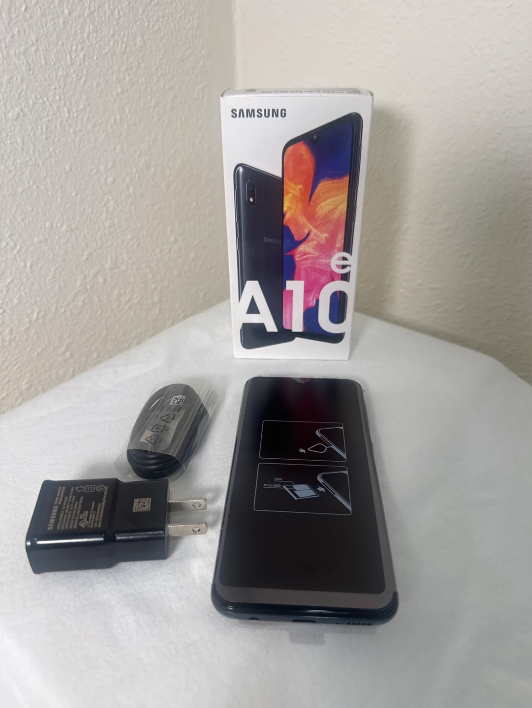 Samsung A10e 32GB Black Smartphone (T-Mobile) - photo 2