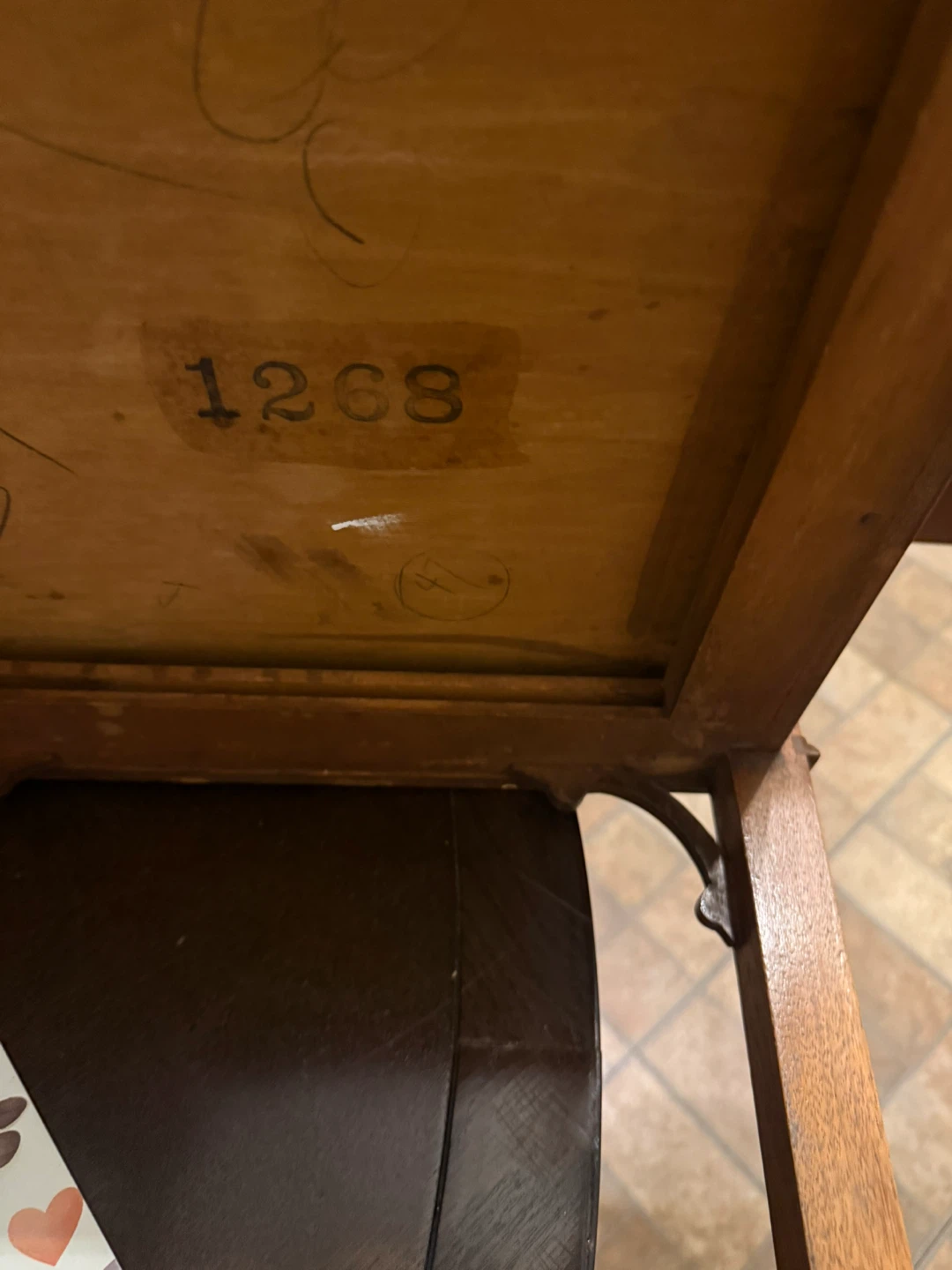 Antique Drop Leaf Side Table - photo 2