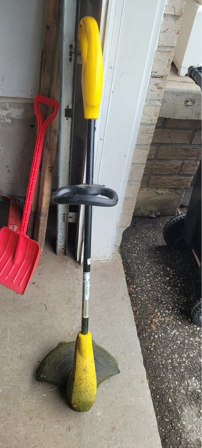 Yellow Electric String Trimmer - photo 3