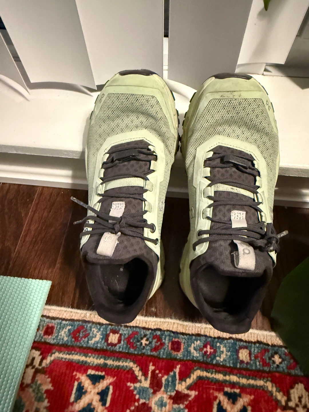 On Cloud 5 Running Shoes