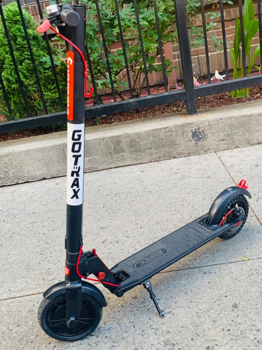GOTRAX Electric Scooter - photo 2