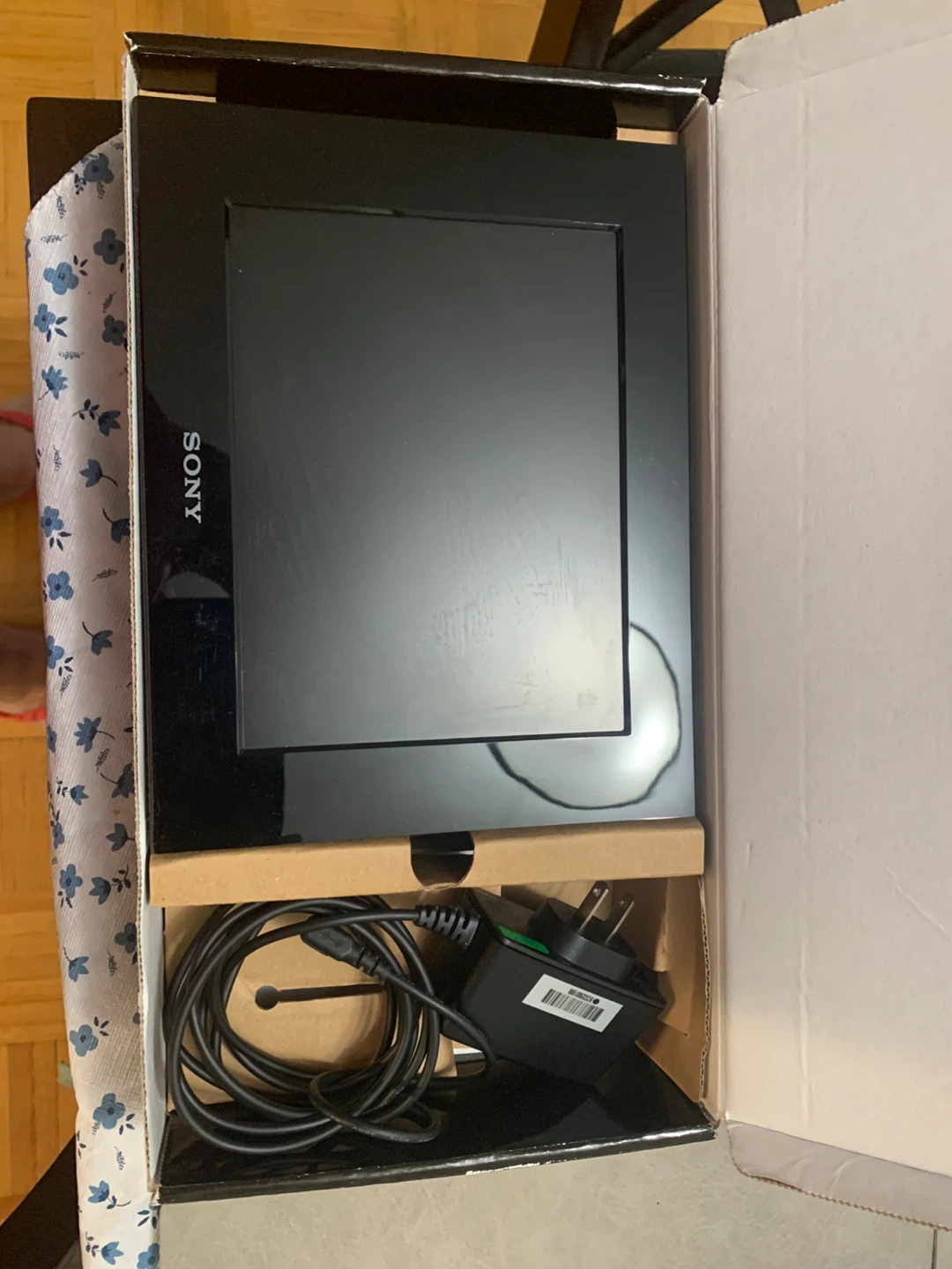 Sony S-Frame DPF-C800 Digital Photo Frame