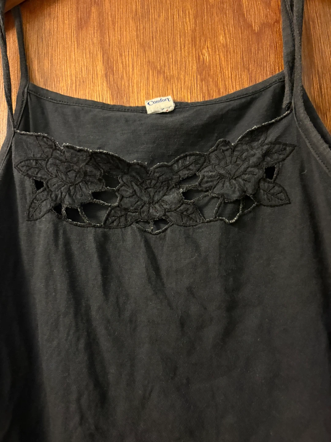 ⚽ Comfort Black Camisole Tank Top with Floral Detail - photo 2