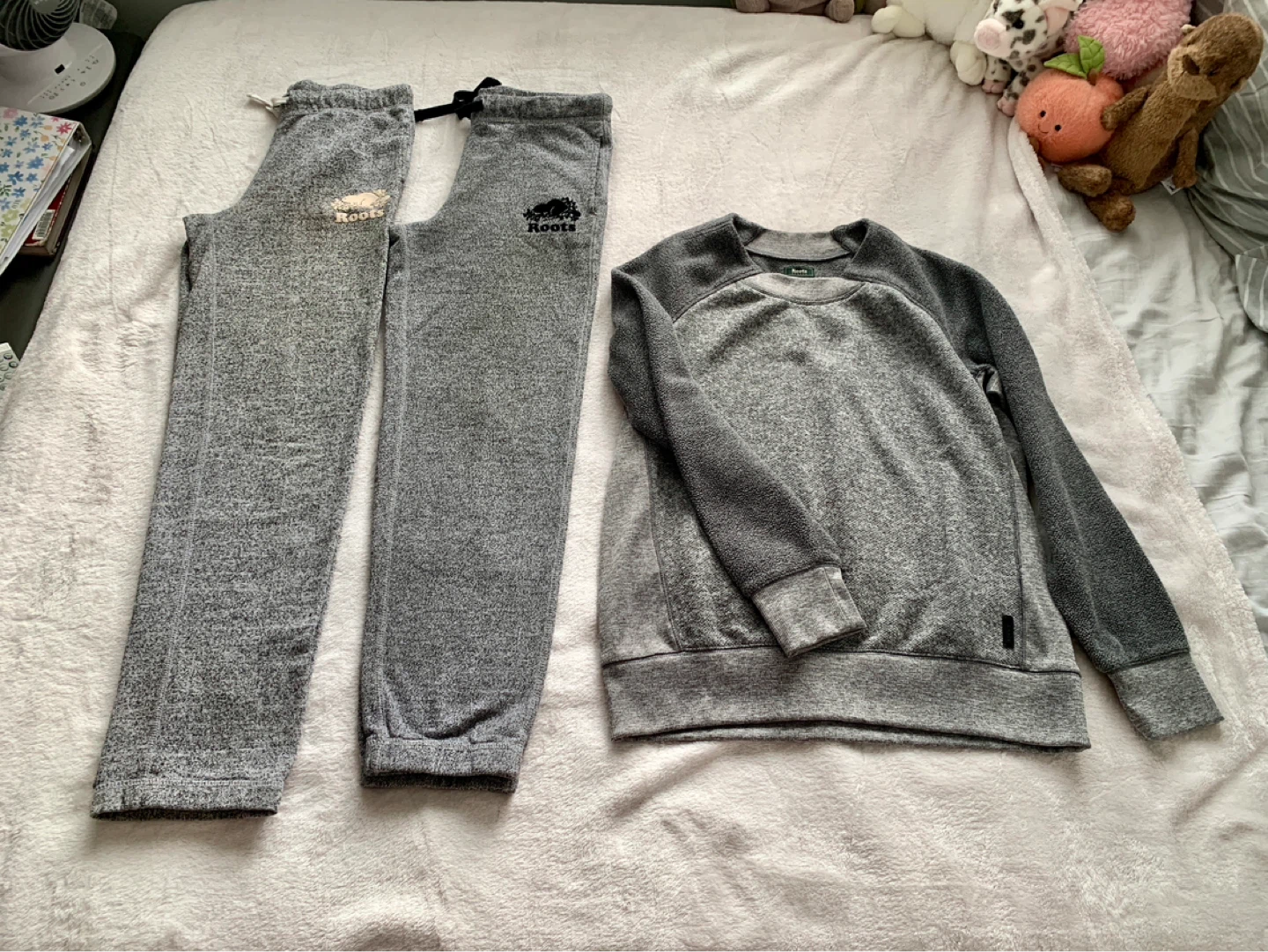 Roots Sweatpants and Sweatshirt Set