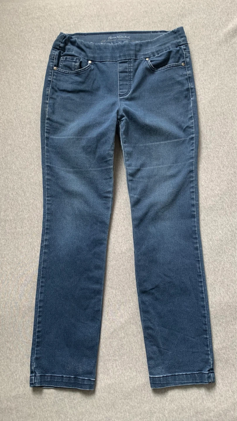 Gloria Vanderbilt All-Around Slimming Effect Jeans Size 10 ⚽️