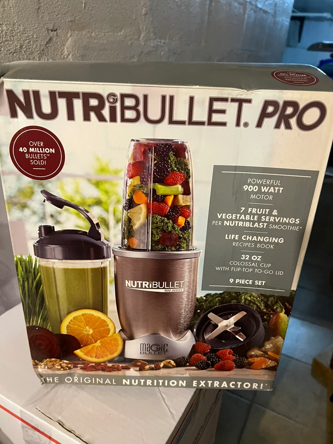 NutriBullet Pro Blender - 900 Watt - 32 Oz Cup