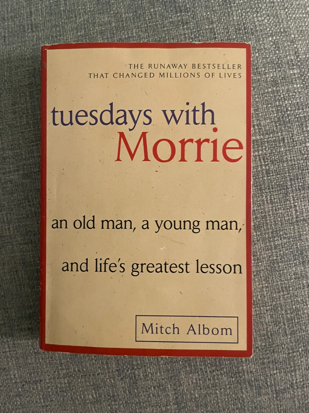 Tuesdays with Morrie by Mitch Albom⚽️