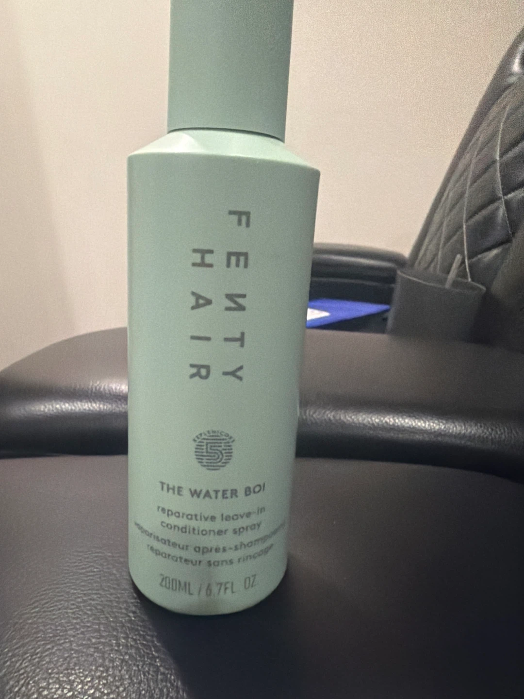 Fenty Hair The Water Boi Reparative Leave-In Conditioner Spray - photo 2