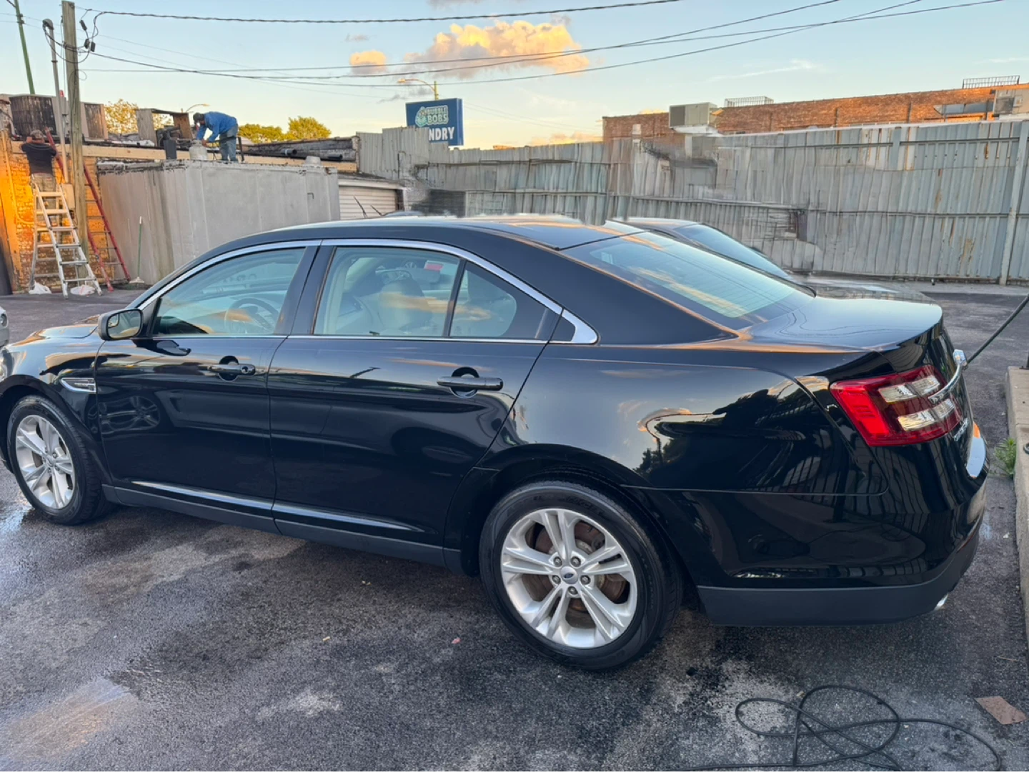 2017 Black Ford Taurus Sedan - photo 4