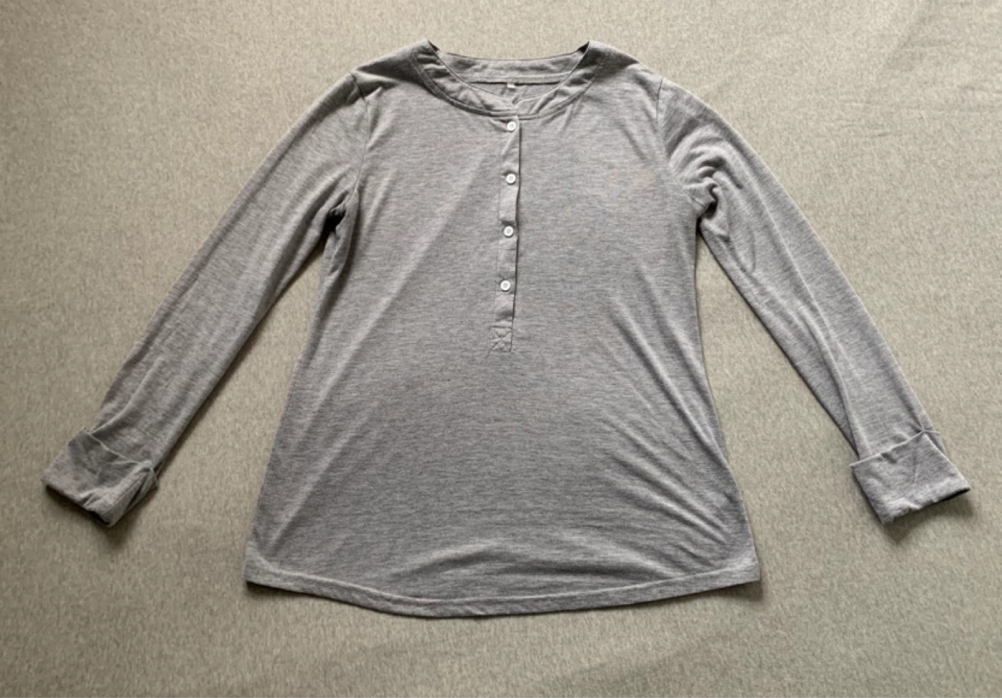 Ladies  - Likely Size Large ⚽️ HAS A LITTLE STAIN (see pic 3)