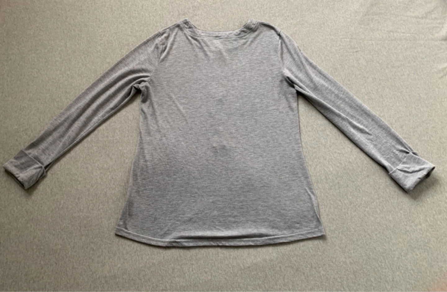 Ladies  - Likely Size Large ⚽️ HAS A LITTLE STAIN (see pic 3) - photo 2