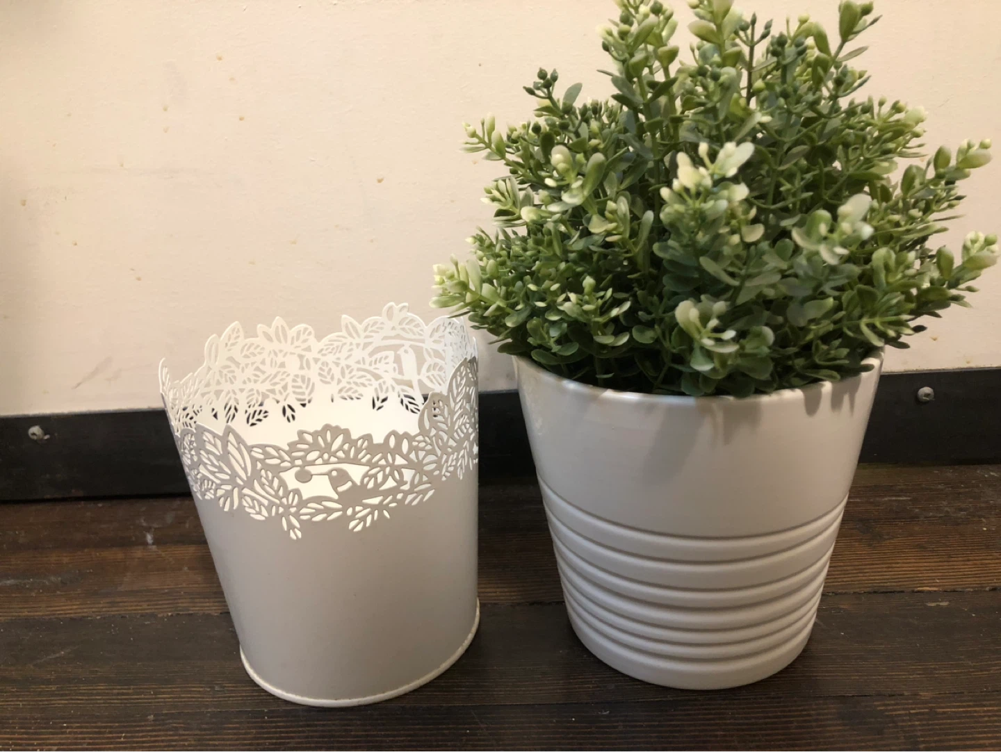 Decorative White Plant Pots (Set of 2) - photo 2