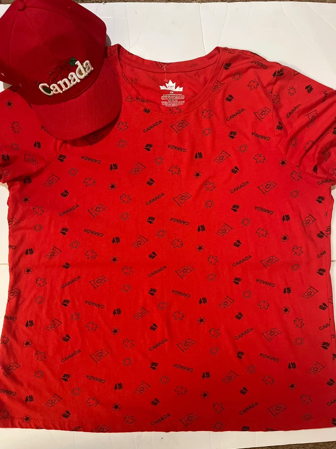 Red Canada T-Shirt 2X and Hat