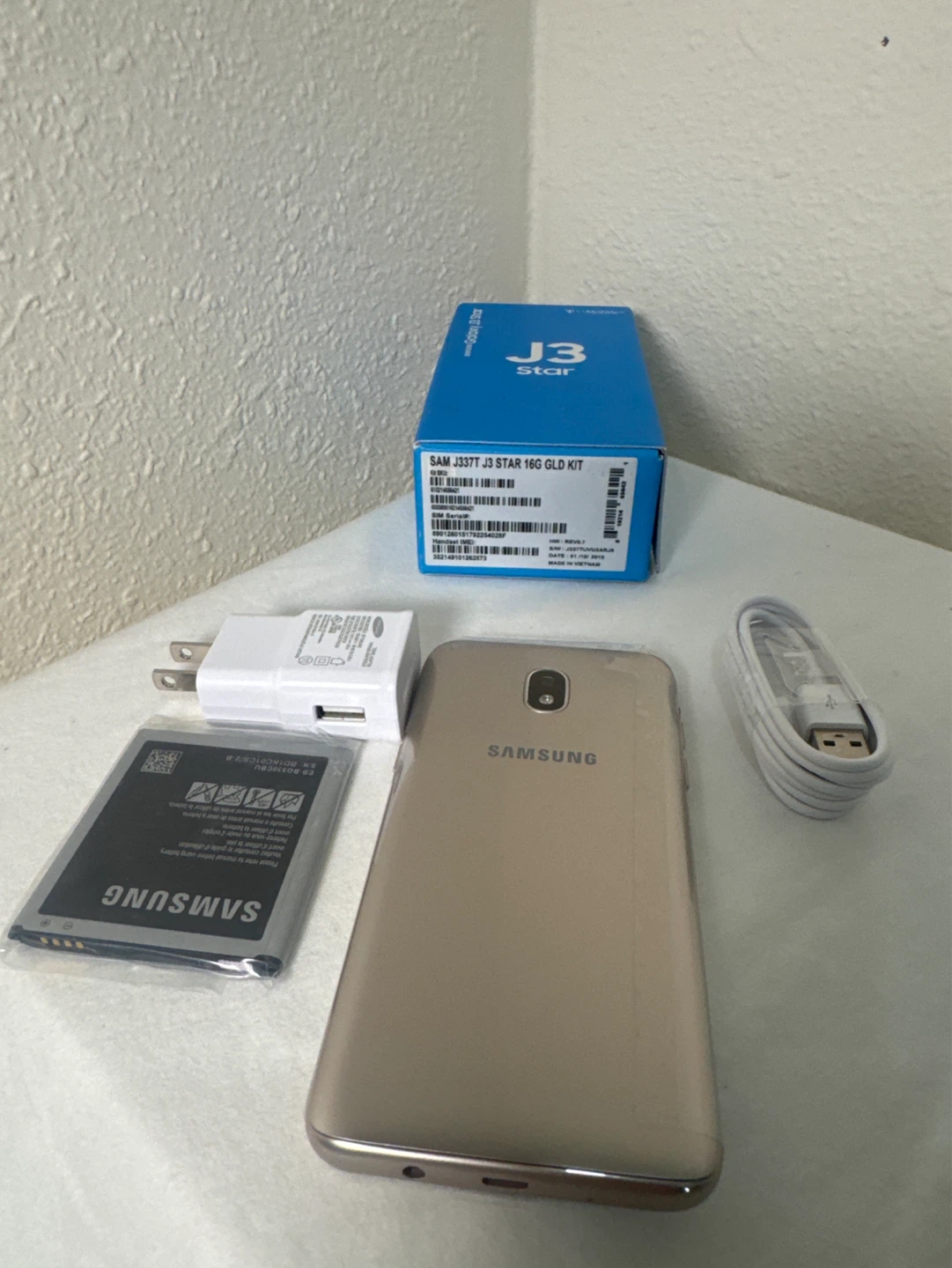 Samsung Galaxy J3 Star Gold 16GB Smartphone - photo 3