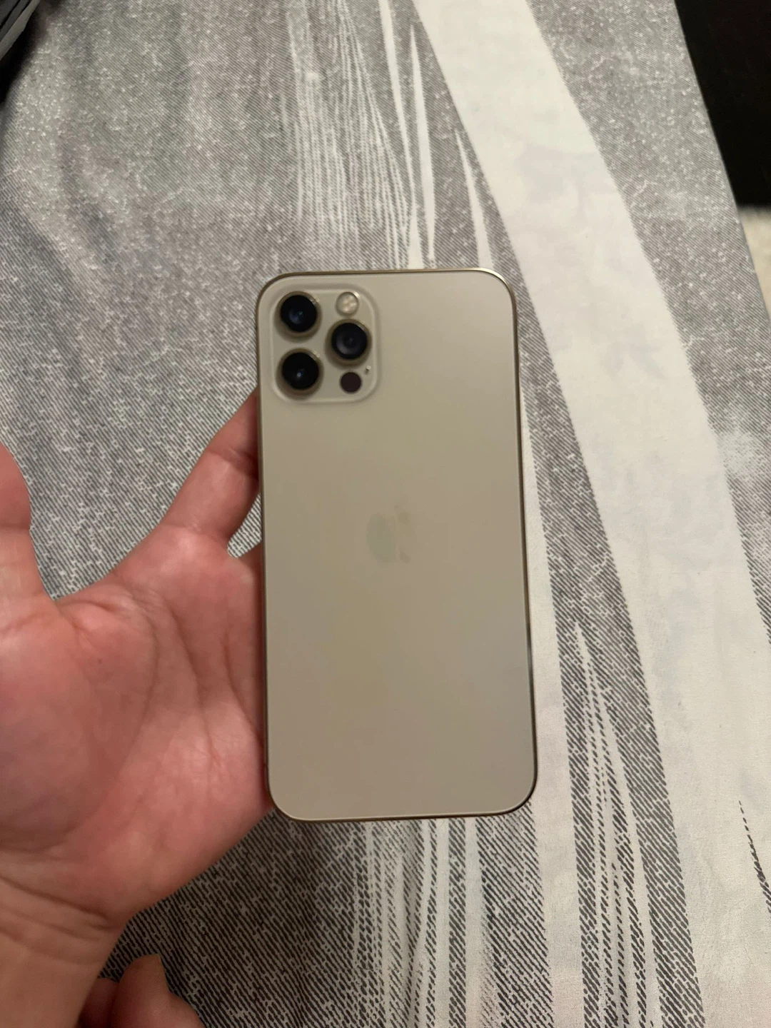 Apple iPhone 12 Pro