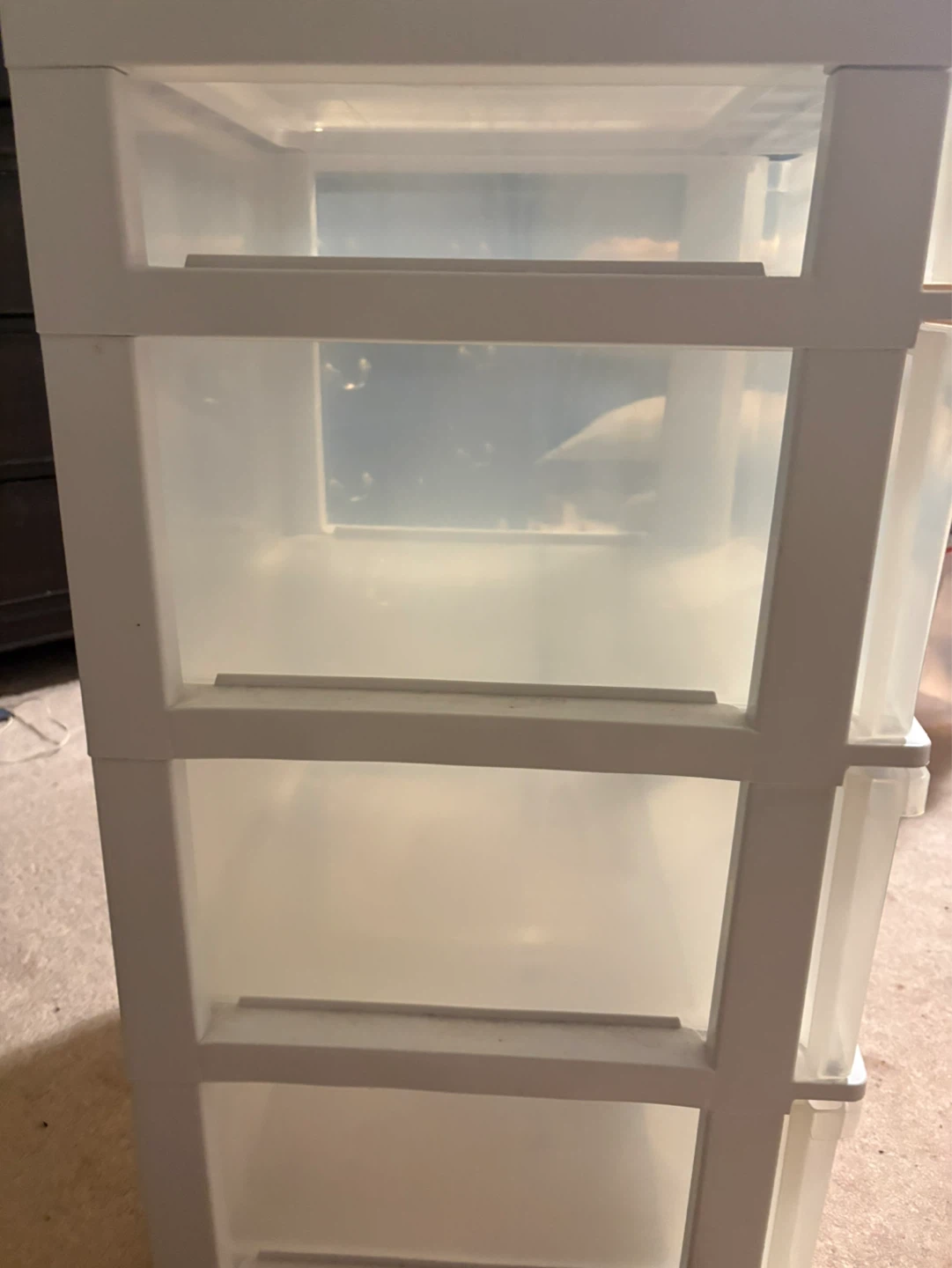 White plastic drawer storage unit - photo 2