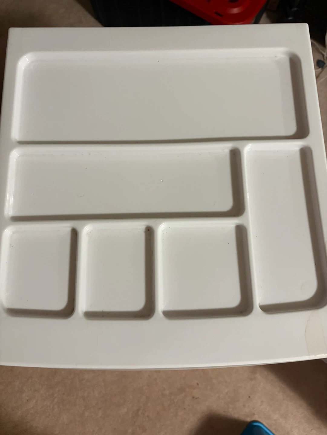 White plastic drawer storage unit - photo 3