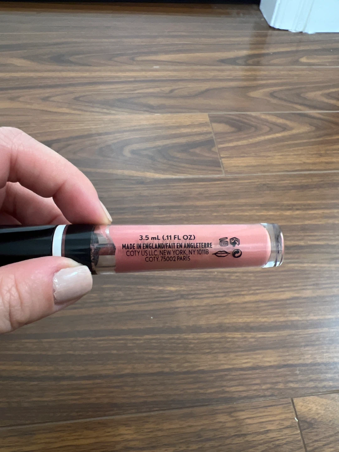 ⚽️COVERGIRL Melting Pout Matte Lipstick - Coral Sparkles 310 - photo 2