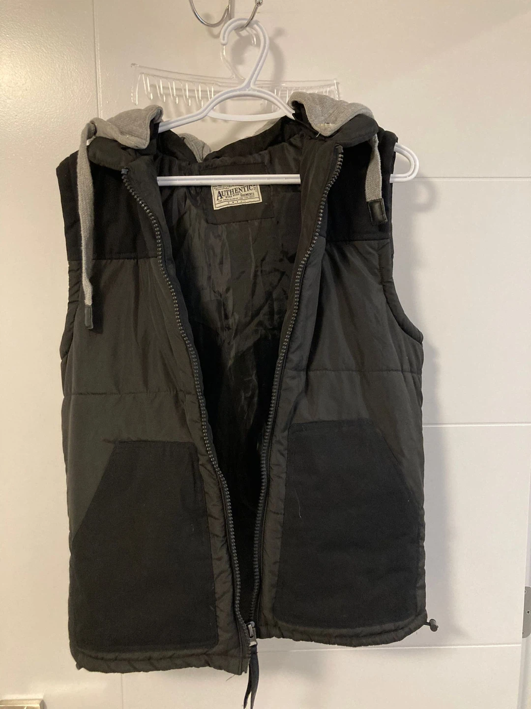 Authentic grey and black puffer vest with hood - photo 2