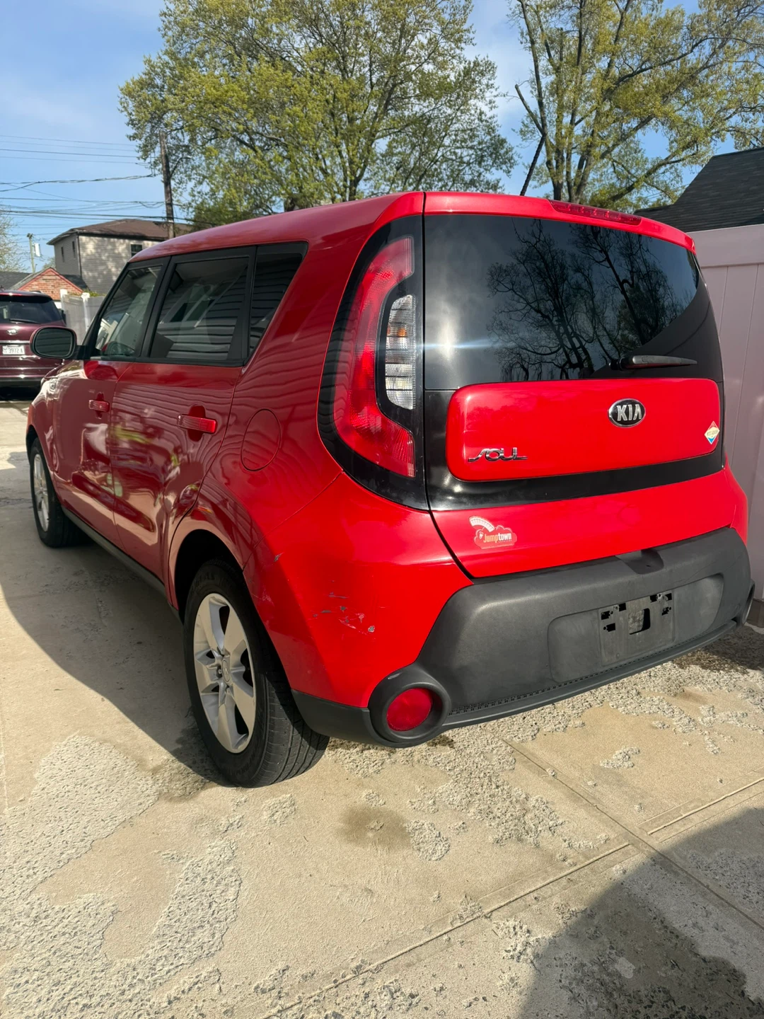 Red 2015 Kia Soul Base with 146,833 miles - photo 3
