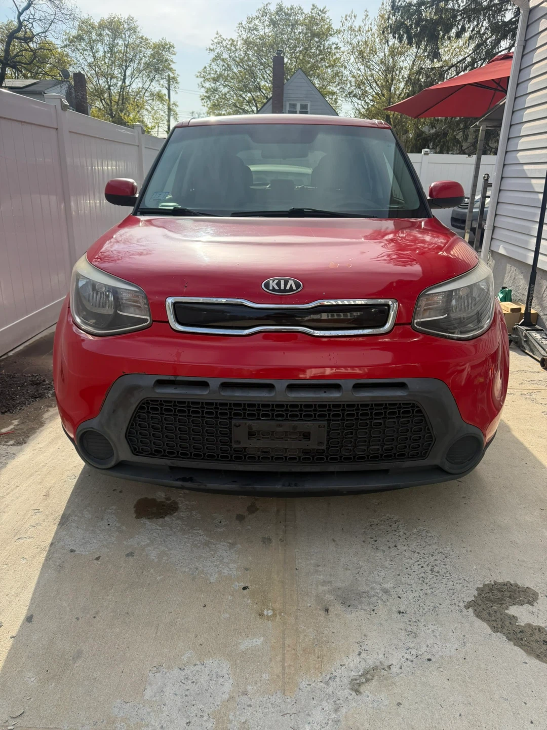 Red 2015 Kia Soul Base with 146,833 miles