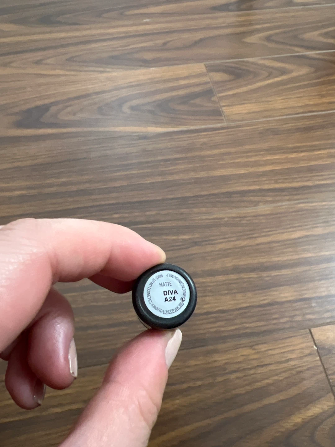 ⚽️ MAC Matte Lipstick - Diva A24 - photo 2