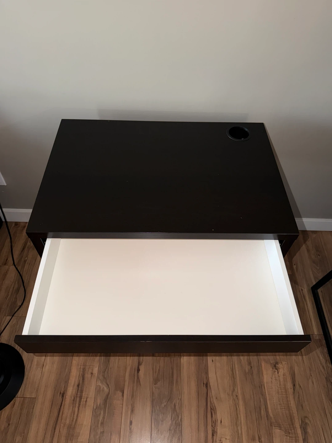 Micke (IKEA) Computer Desk - photo 2