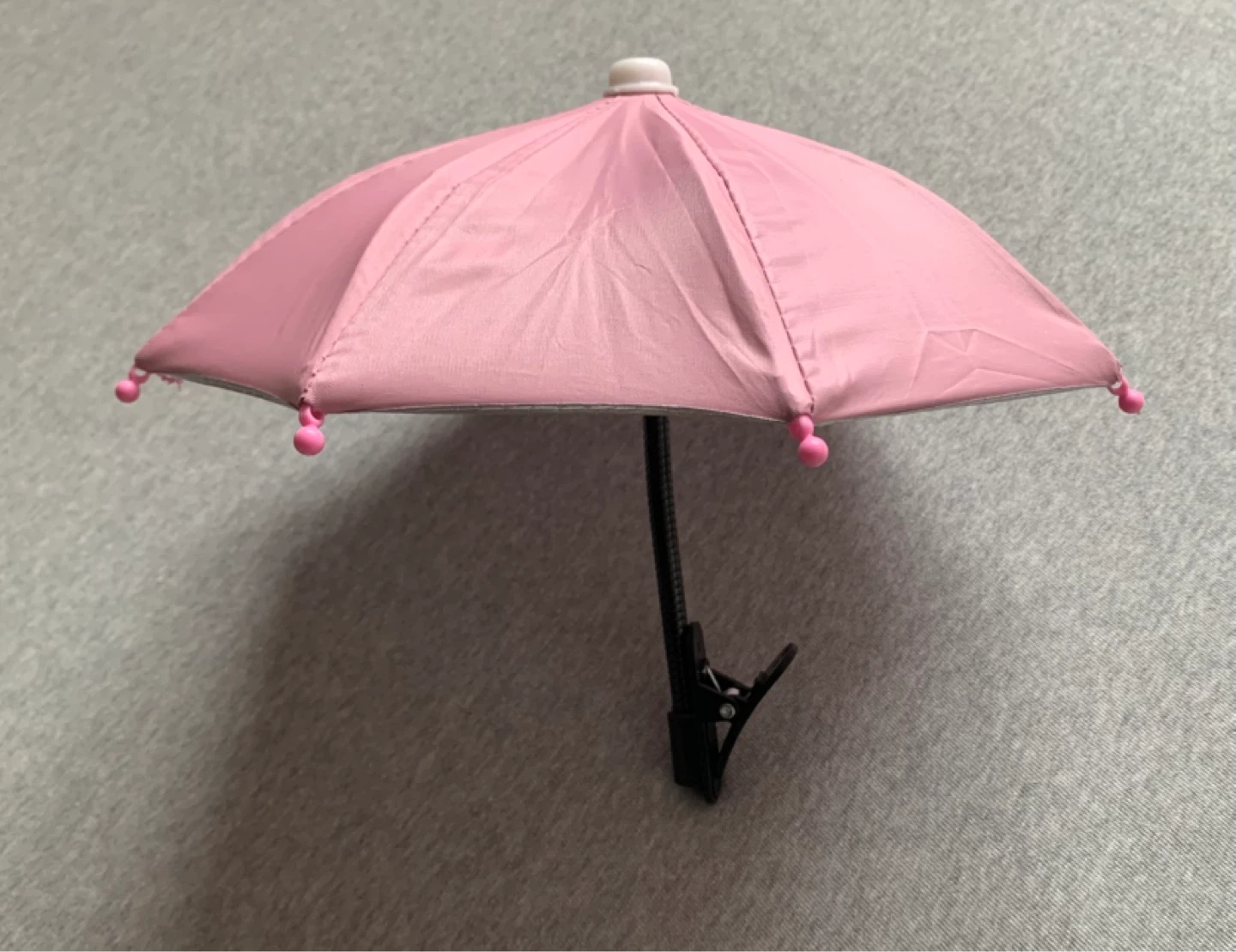 Pink Mini Umbrella with Clip ⚽️