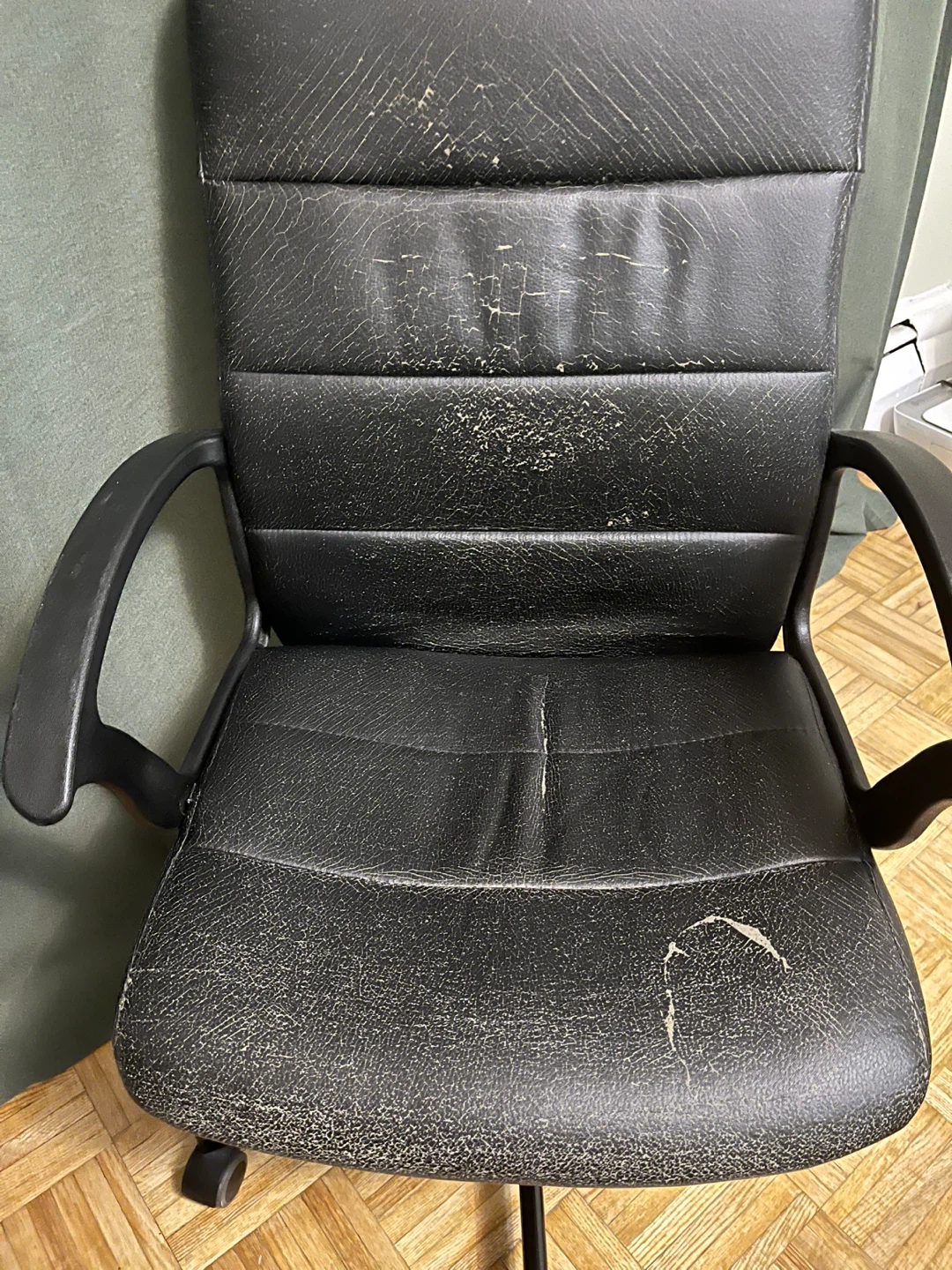 Black Office Chair - photo 4
