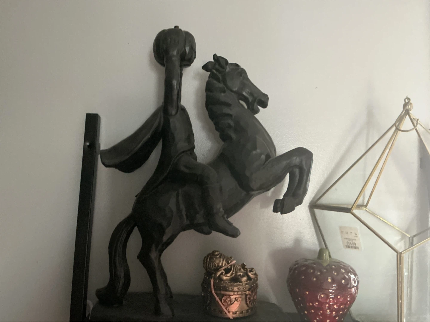 Headless Horseman on Horse Statue ⚽