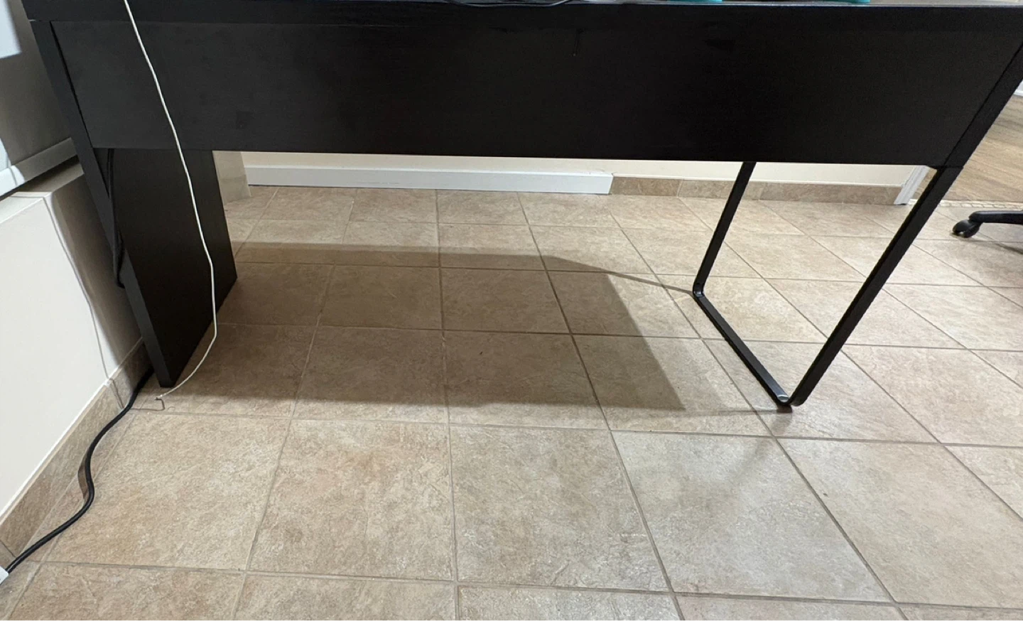 Black Desk with Drawers - photo 5